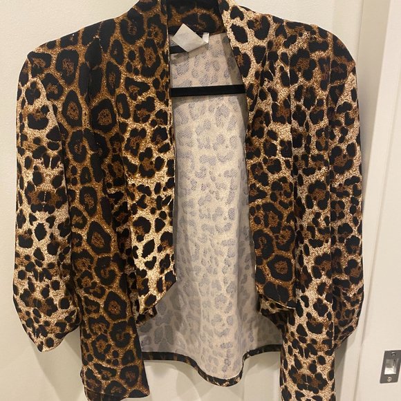 MOA Leopard Shacket - Picture 2 of 3